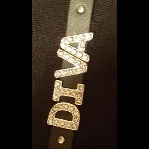 🛍 2 pieces diva  bracelet and necklace bundle❤️